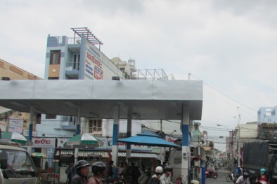 Nổ cây xăng ở TP HCM